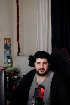 YakupTV,Derbeder Berk ile drama olay büyüdü- AĞIR KÜFÜRLEŞTİLER