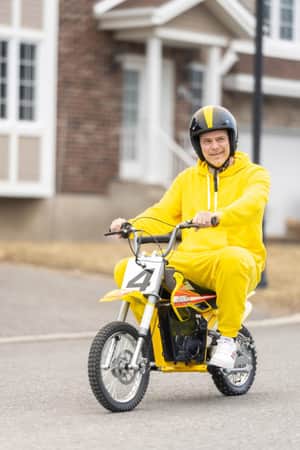 Jaune