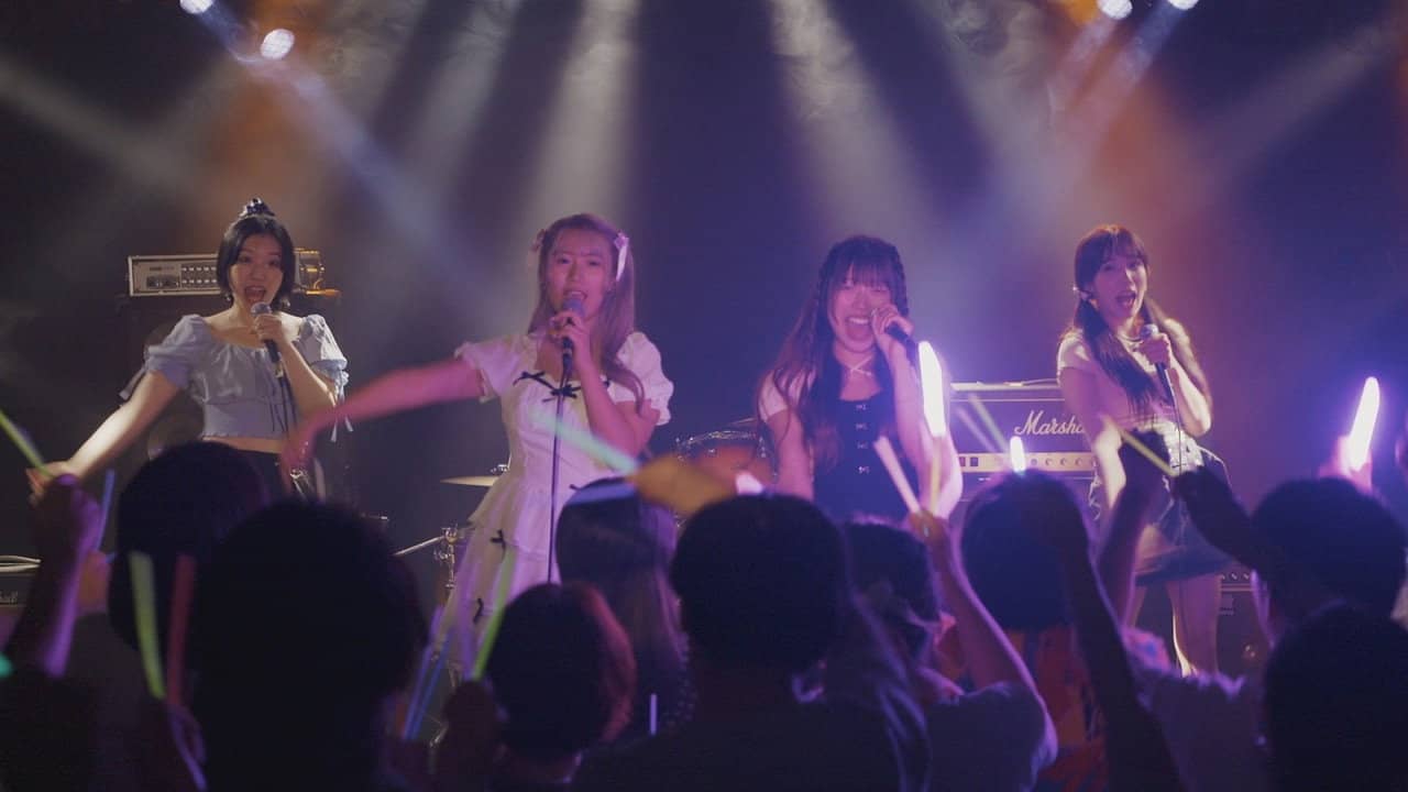 Oshi Is Fully in Bloom backdrop