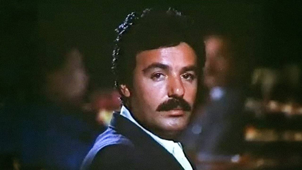 Yaktı Beni backdrop