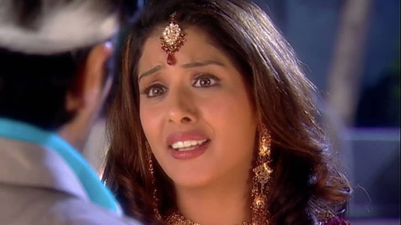 Zaara backdrop