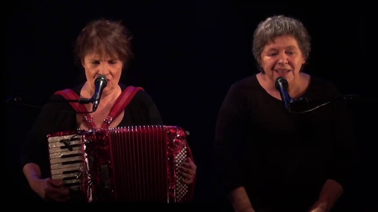 Michèle Bernard - Un p'tit rêve très court backdrop
