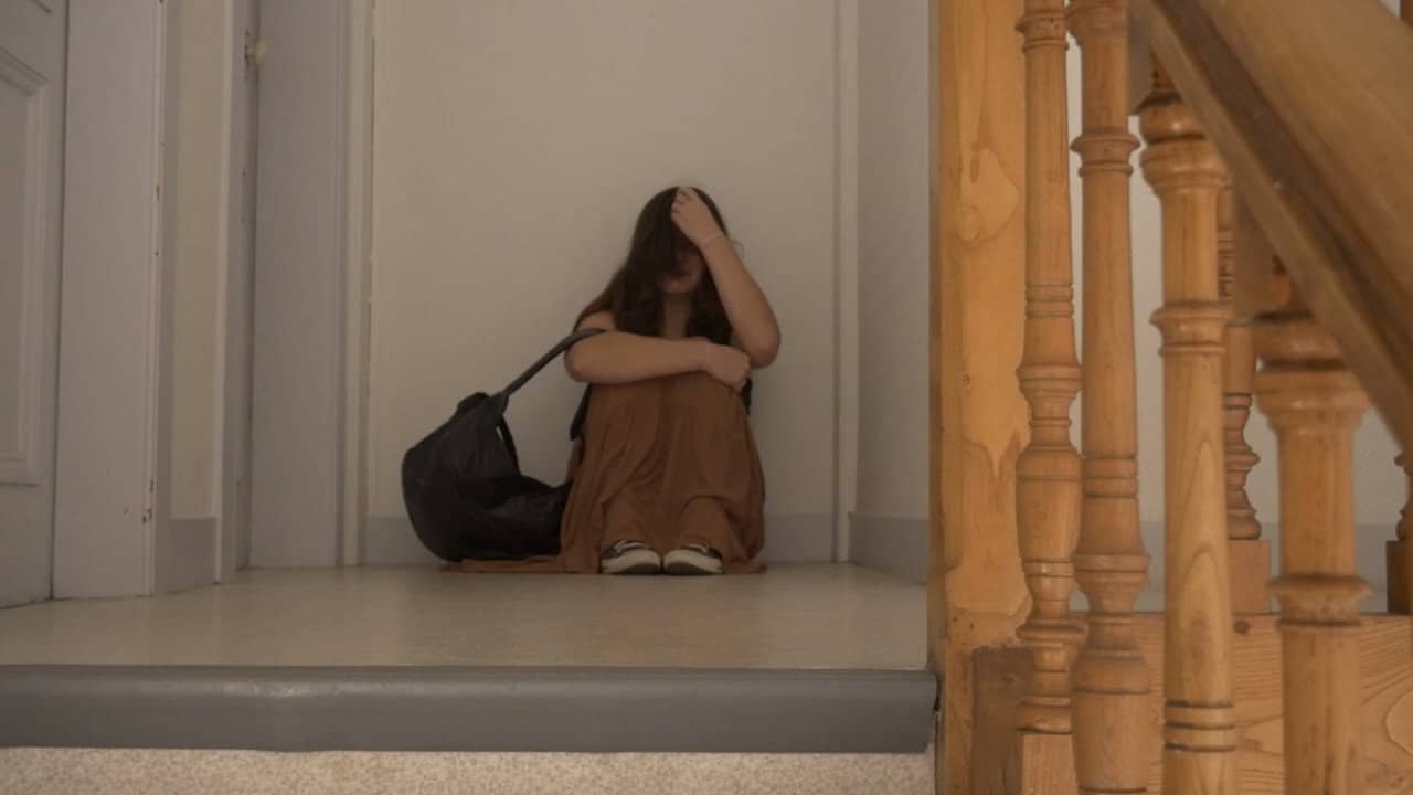 «C'est une expérience» backdrop
