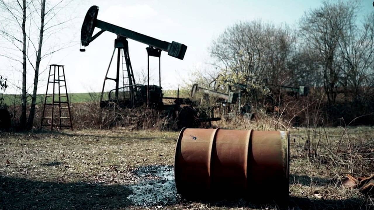 1939-1945 : la guerre du pétrole backdrop