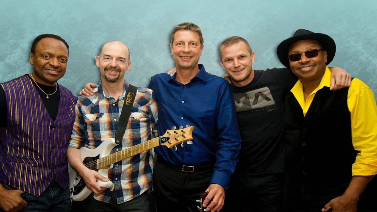 Acoustic Alchemy - Sounds Of St. Lucia backdrop