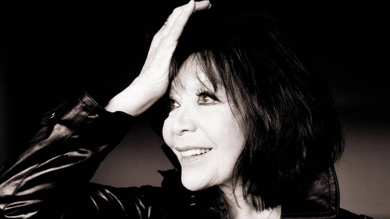 Juliette Gréco, l'insoumise backdrop
