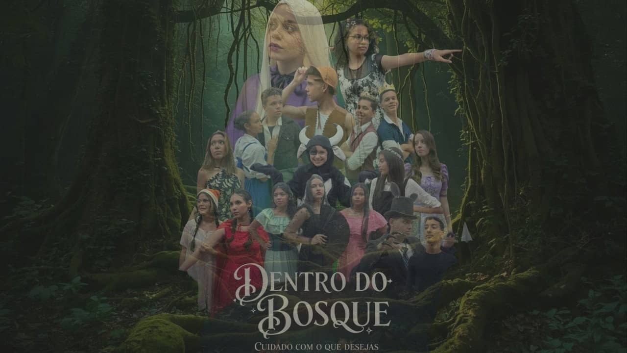 Dentro do Bosque: Cuidado com o que Desejas! backdrop