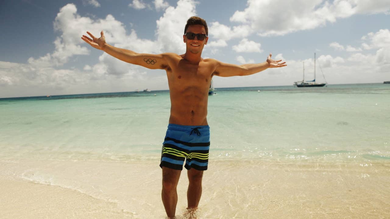 Tom Daley Goes Global backdrop