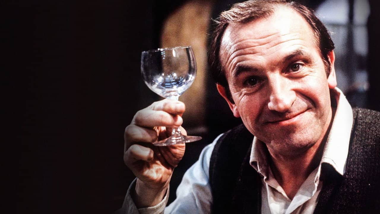 Leonard Rossiter: Comedy Great backdrop