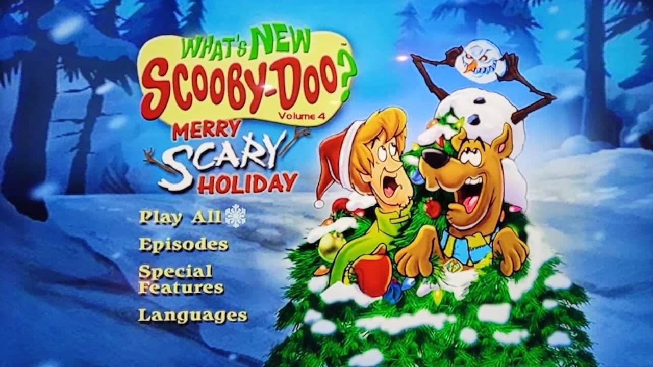 What's New Scooby-Doo? Vol. 4: Merry Scary Holiday backdrop