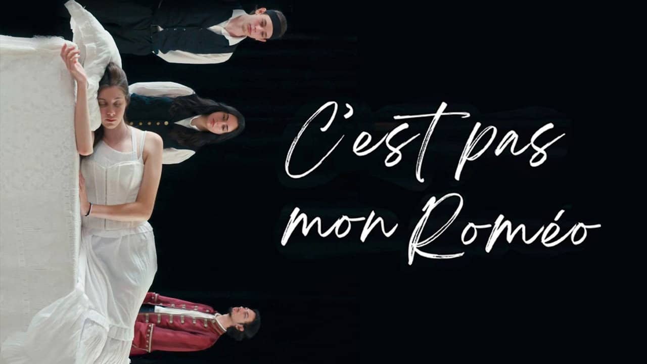 C'est pas mon Roméo backdrop