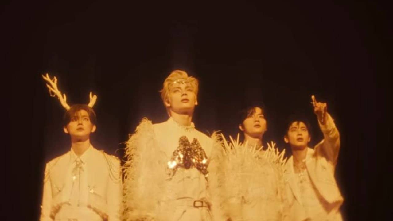 TXT (TOMORROW X TOGETHER) 'The Star Chapter': TOGETHER backdrop