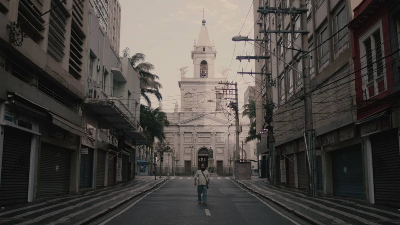 A Última Transmissão backdrop