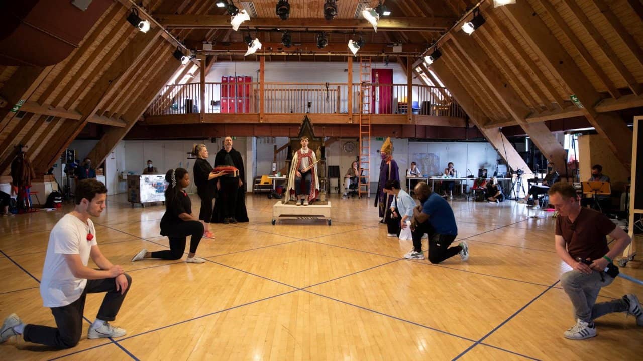 RSC Live:  Henry VI, Part 1 backdrop