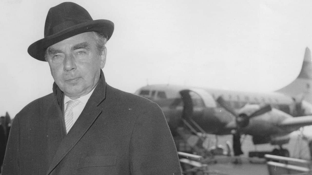 Erich Kästner – Das andere Ich backdrop