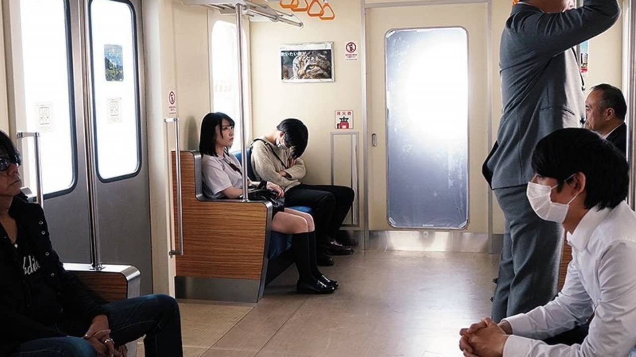 DASD-826 The beautiful girl I met on the train that day was a pervert who preyed on men. backdrop