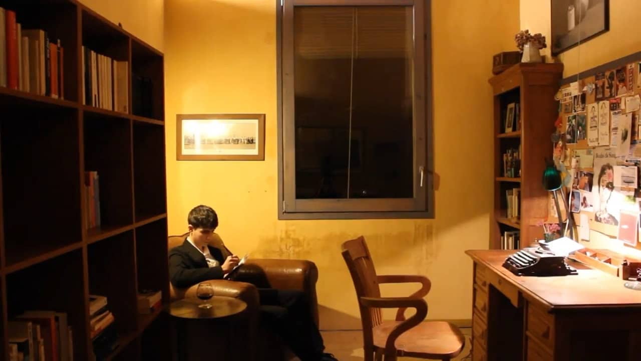 Fue una clara tarde, triste y soñolienta backdrop
