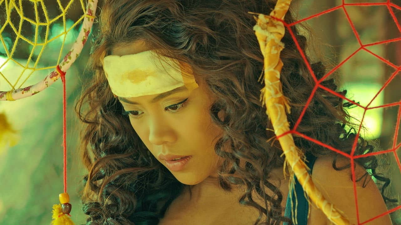 The Woman Who Cannot Feel backdrop