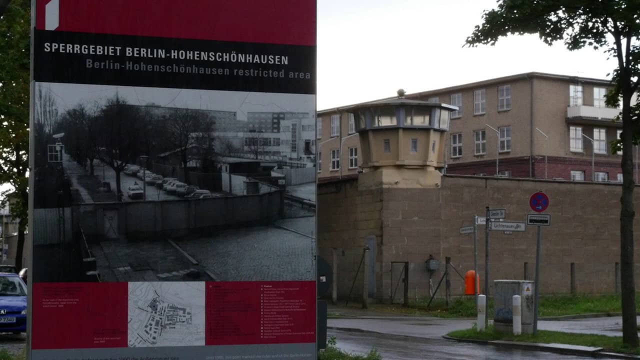 Was wurde aus der Stasi? backdrop