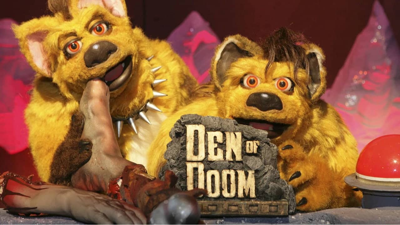 Scratch 'N' Sniff's Den of Doom backdrop