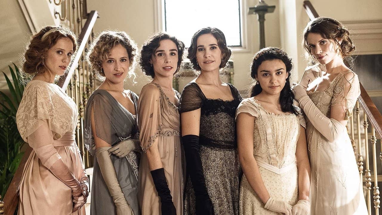 Six Sisters backdrop
