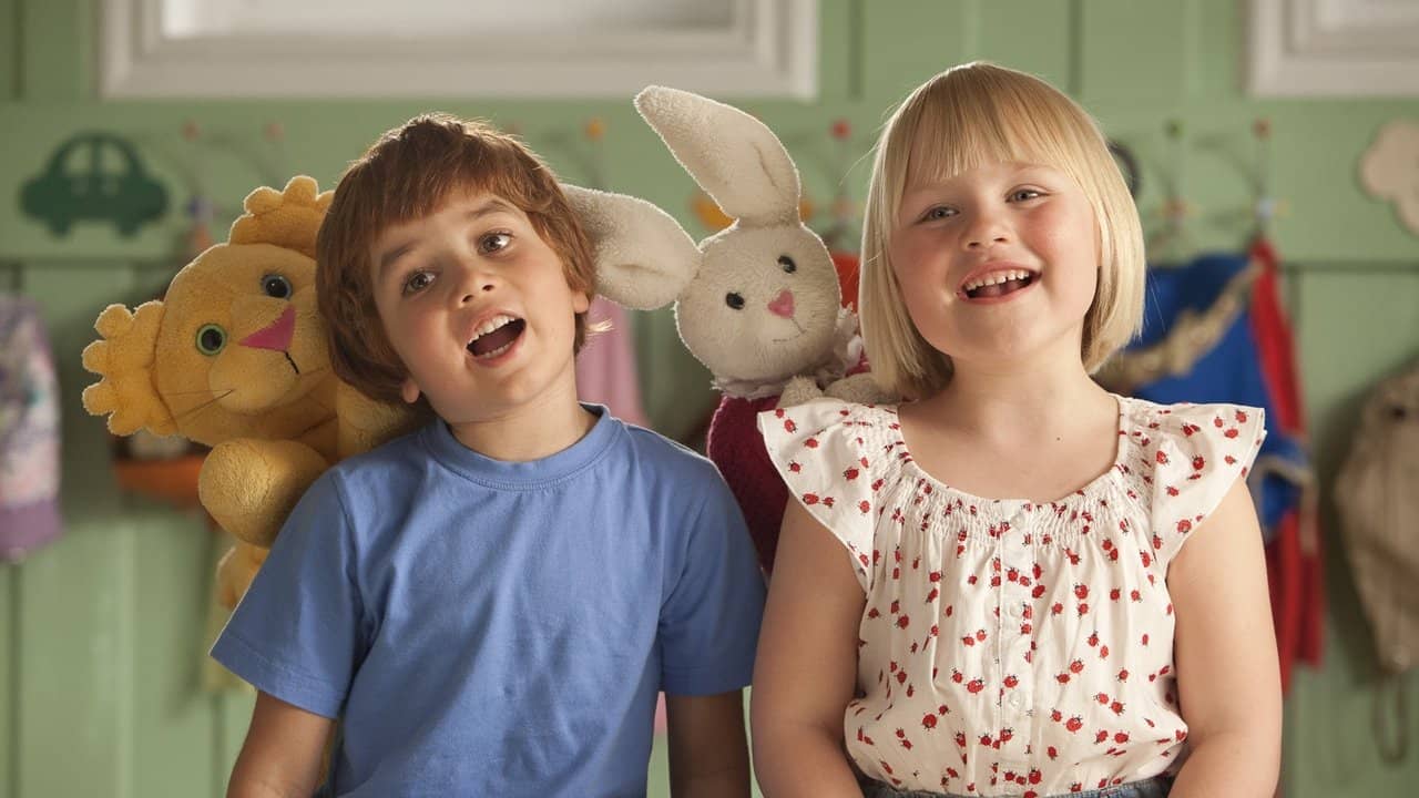 Casper and Emma: Best Friends backdrop