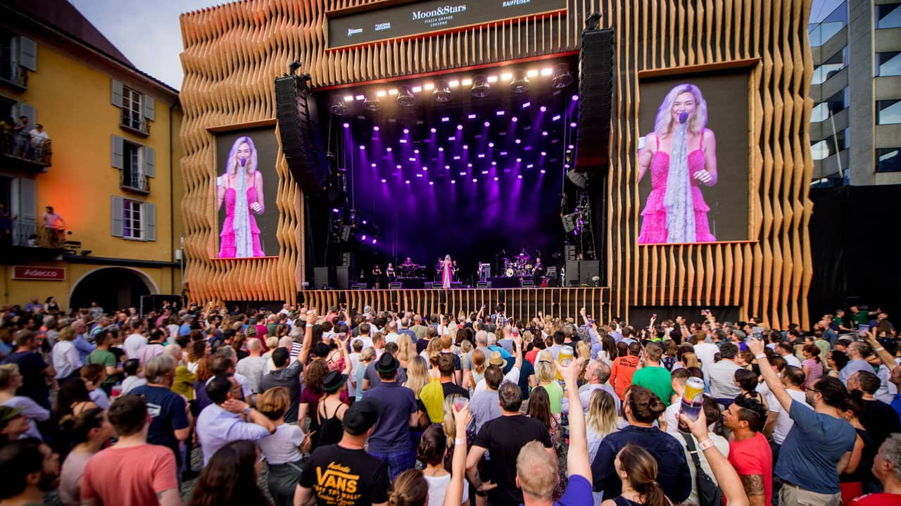 Joss Stone - Moon & Stars Festival backdrop