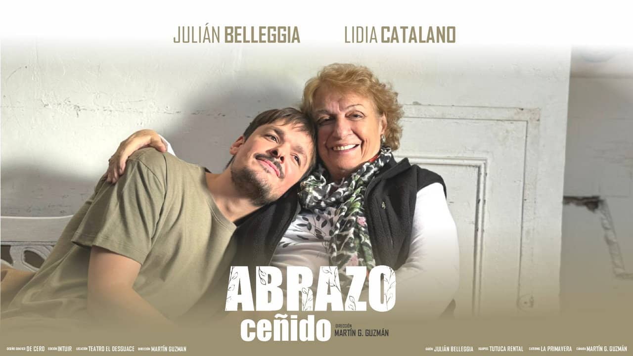 Abrazo Ceñido backdrop