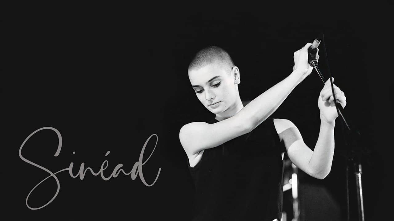 Sinéad backdrop