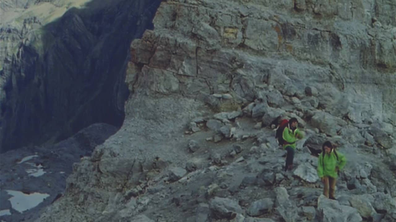 Roland's Pass backdrop