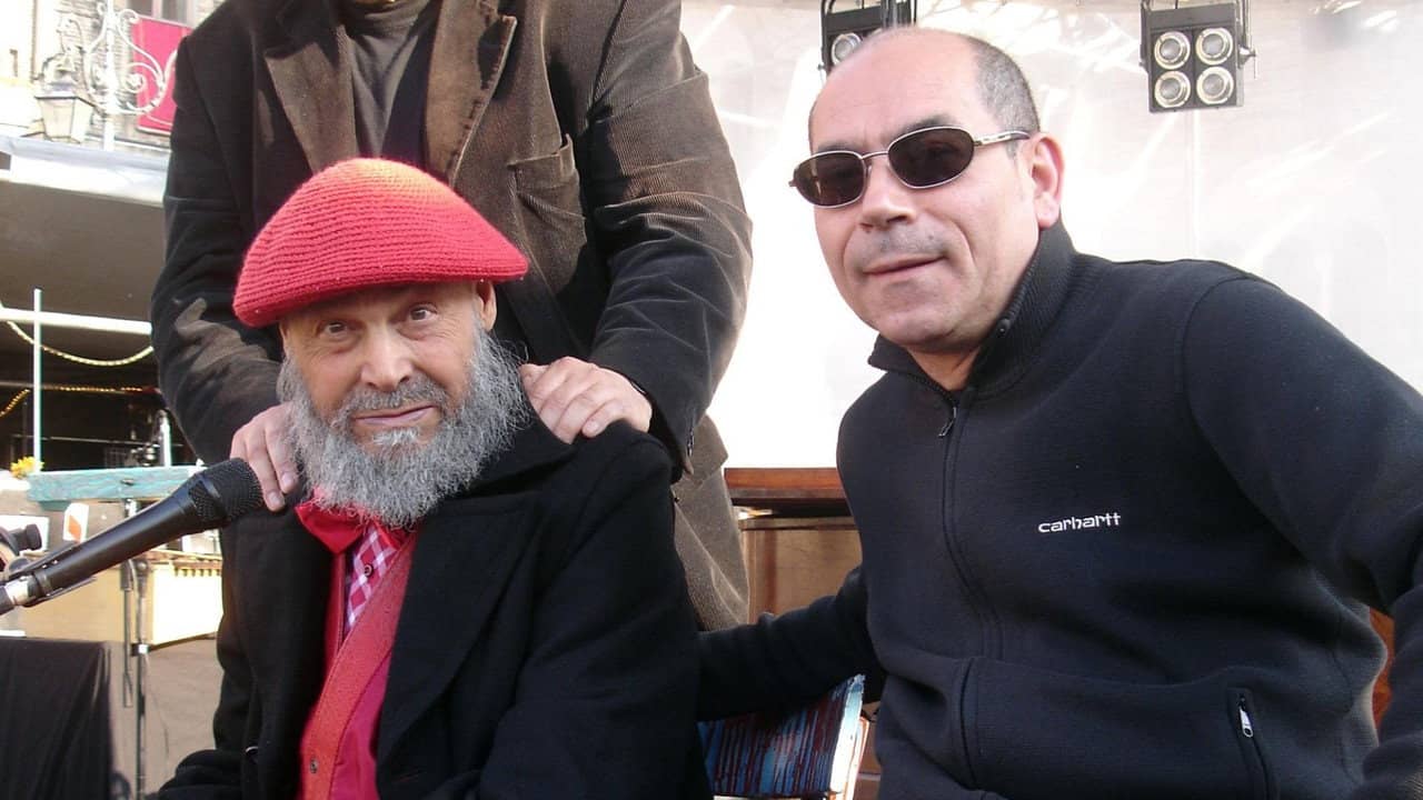 The Singer Stories. Journey among the Cantastorie of Puglia backdrop