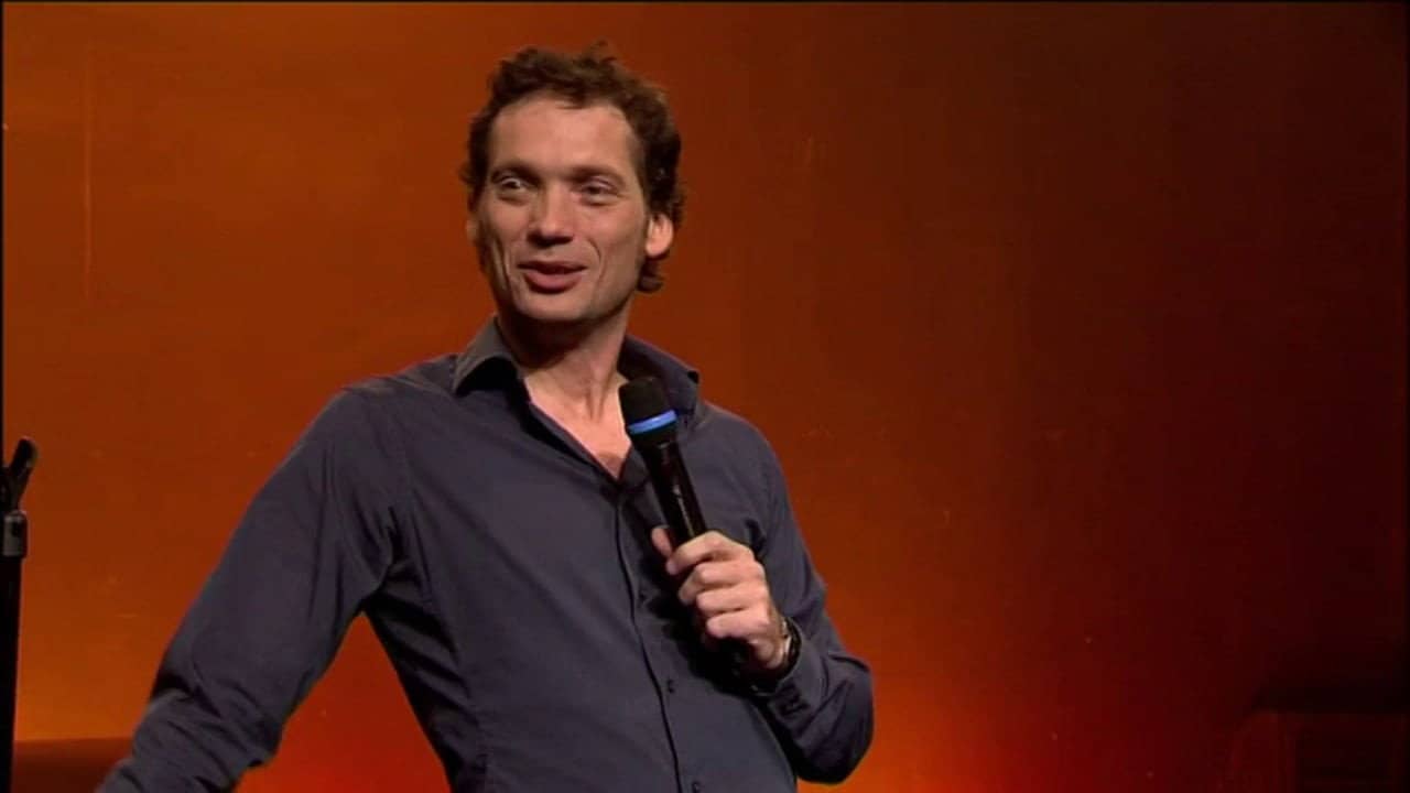 Thomas Smith: Alienman Smith backdrop