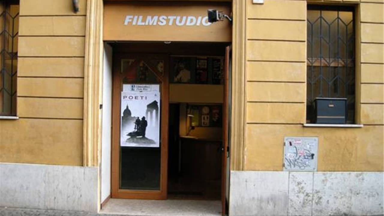 Filmstudio, mon amour backdrop