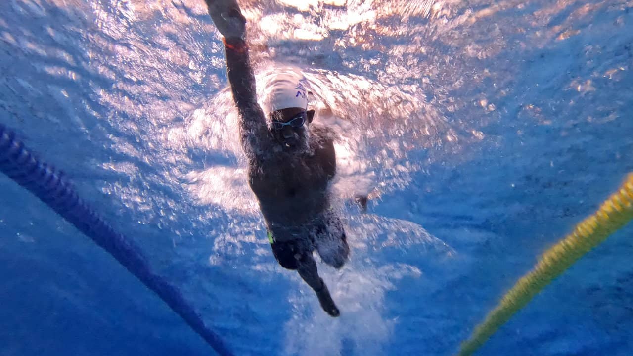 Dive: The Beginning backdrop