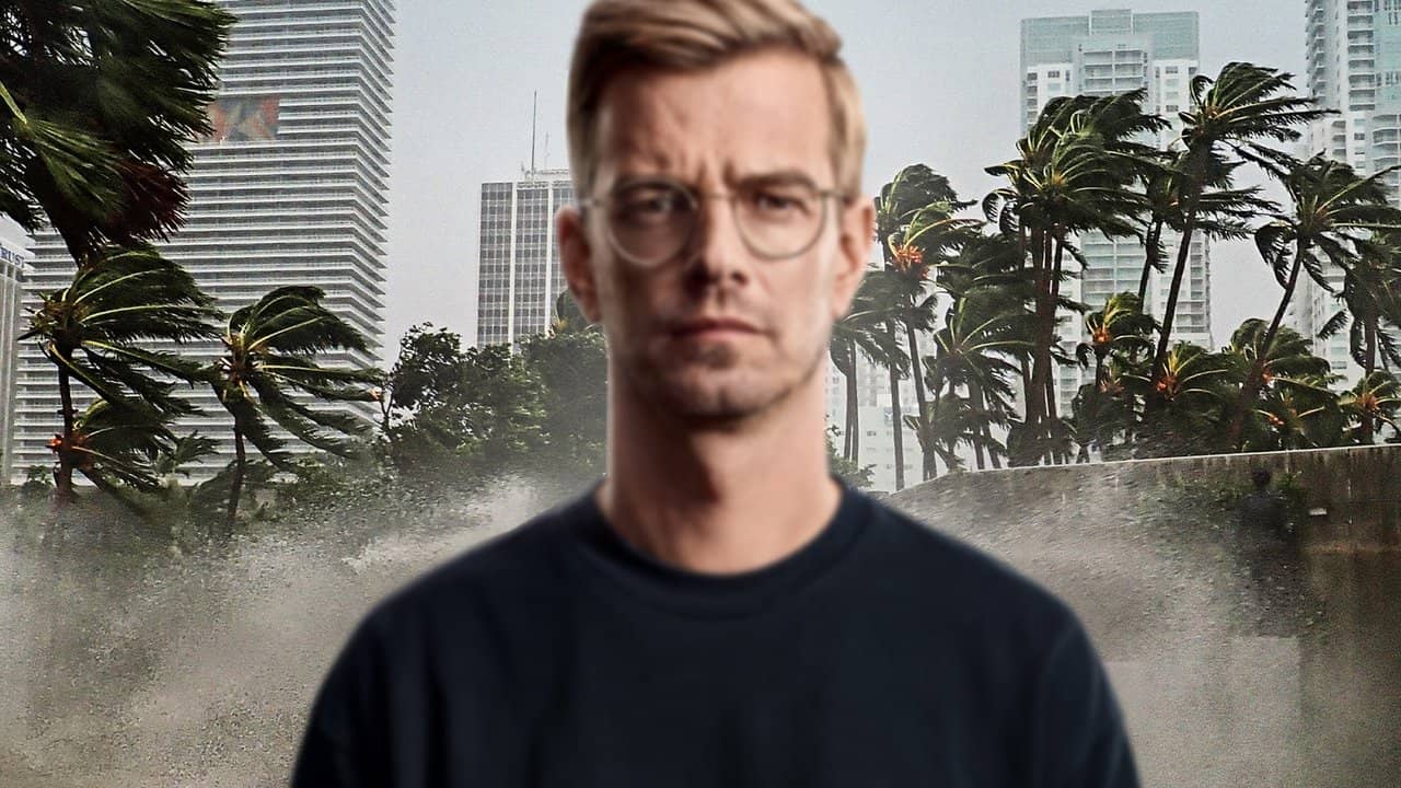 Joko Winterscheidt Presents: The World's Most Dangerous Show backdrop