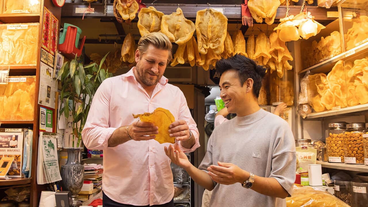 Field Trip with Curtis Stone backdrop