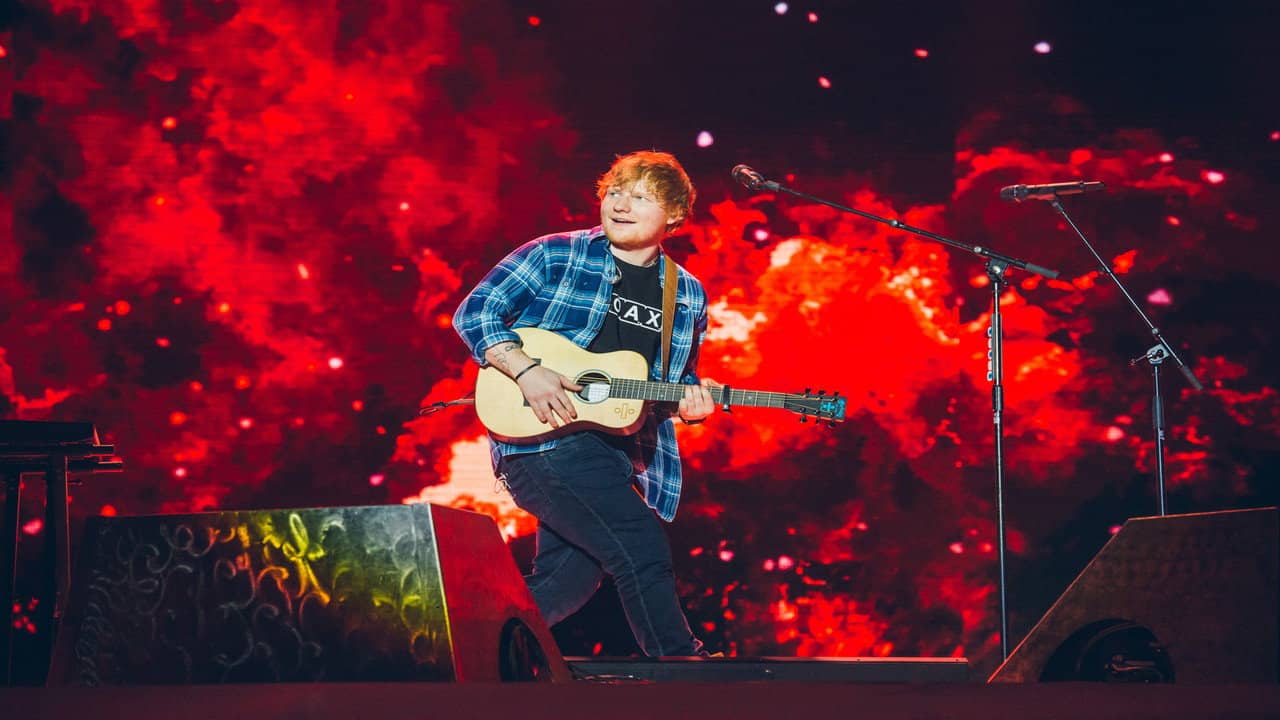 Ed Sheeran - Jingle Ball 2021 backdrop