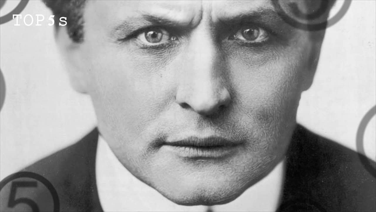 Houdini: Unlocking the Mystery backdrop