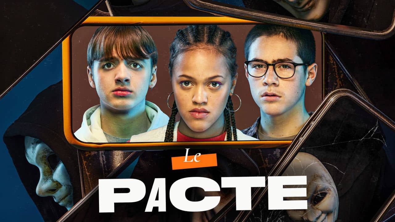 Le pacte backdrop