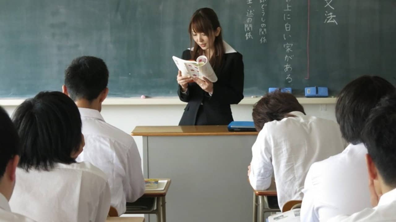 Female Teacher, She Got So Wet When Meeting Her Student... Yui Hatano backdrop