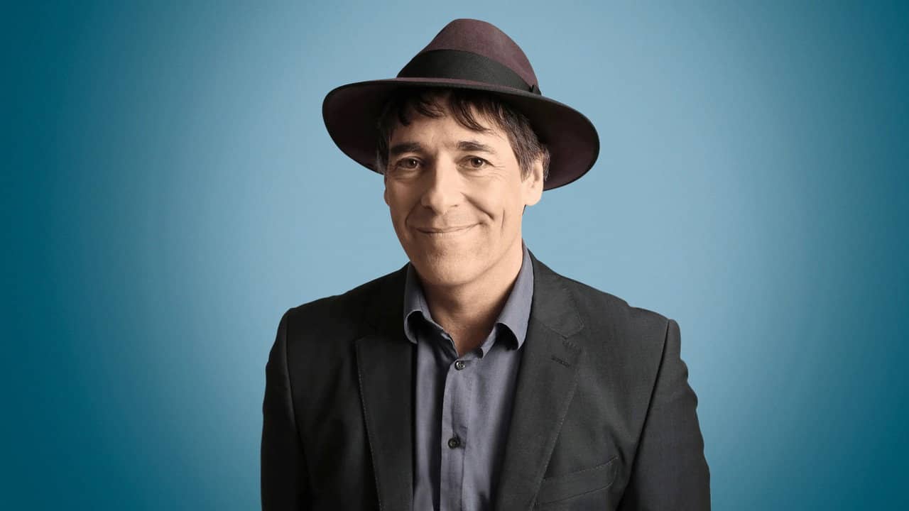 Mark Steel: Vive La Revolution backdrop