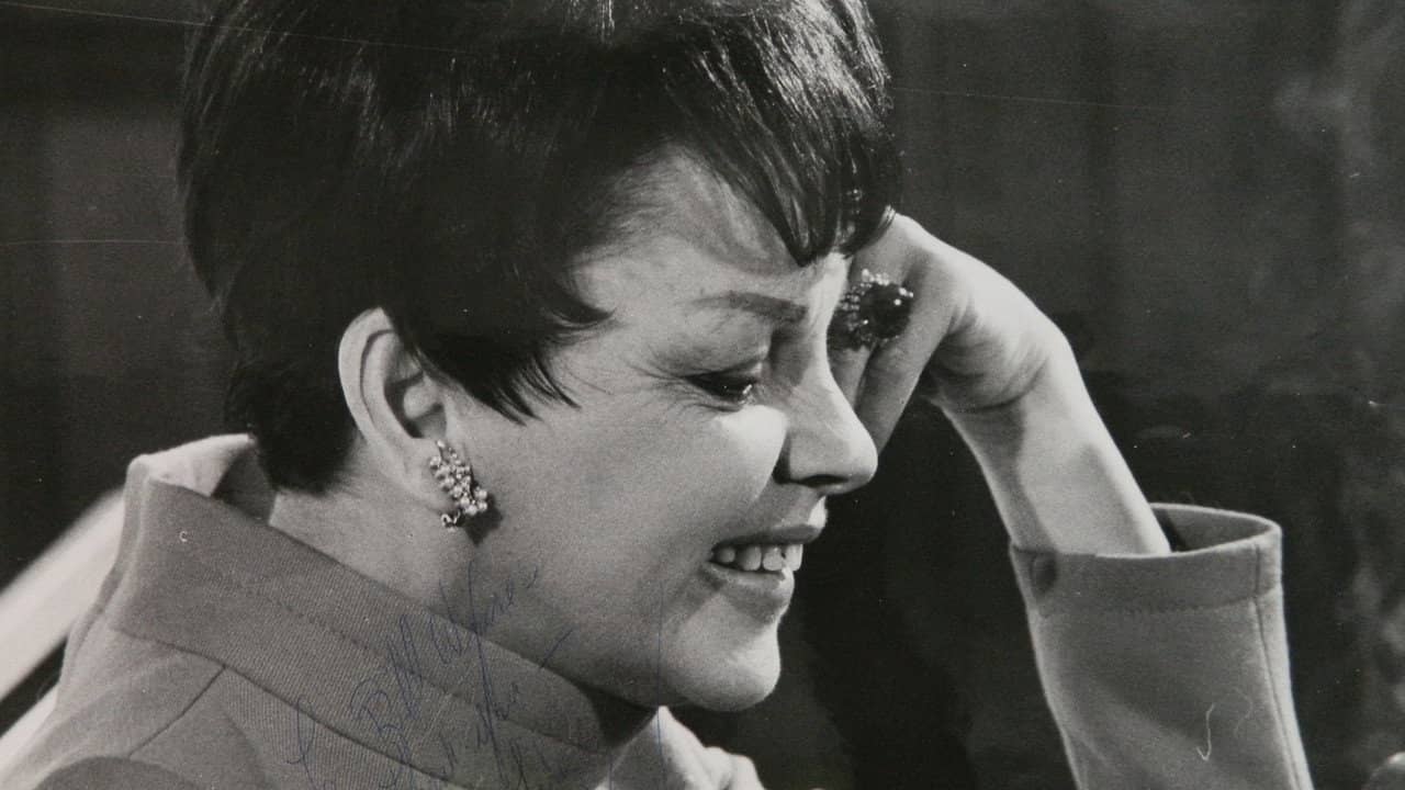 Judy Garland Speaks backdrop