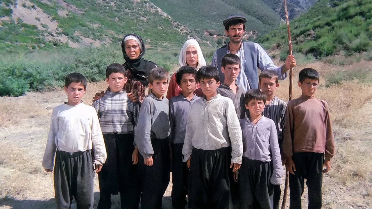 Çocuklar Çiçektir - Kuduz backdrop