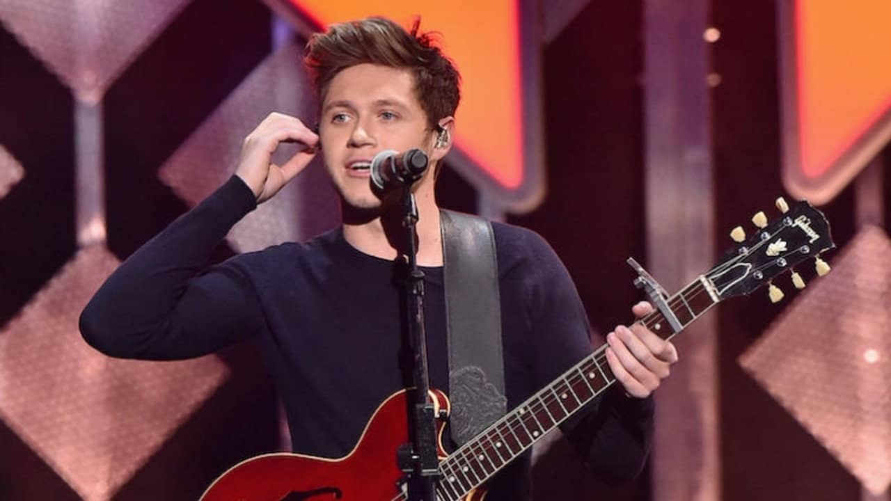 iHeartRadio Jingle Ball 2016 backdrop
