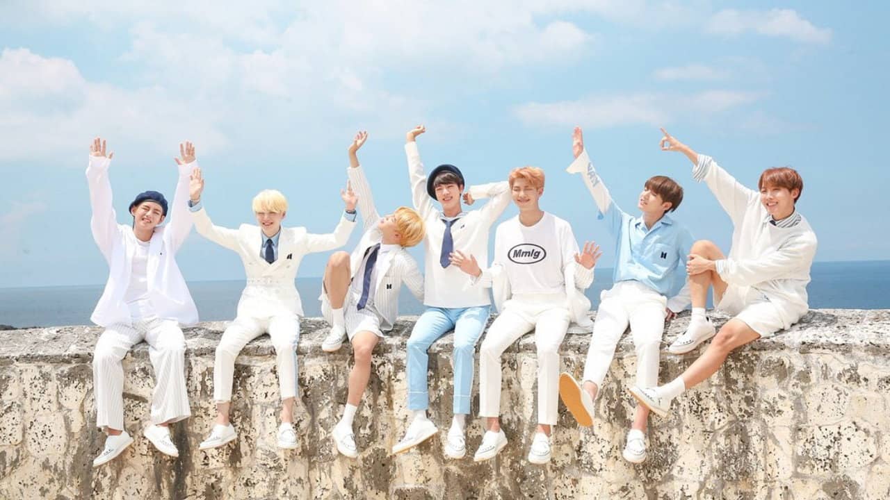 BTS 2018 Season's Greetings backdrop