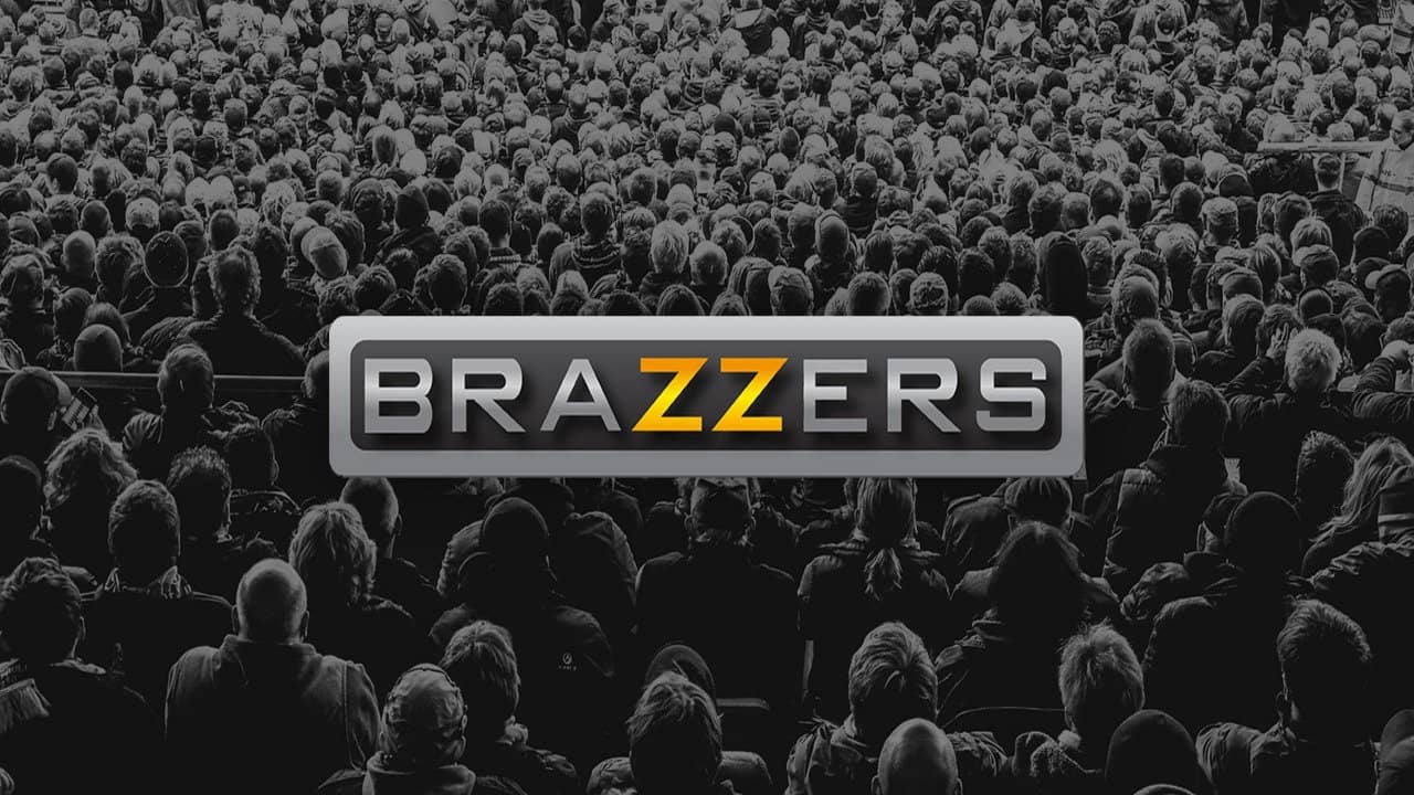 Brazzers Exxtra backdrop