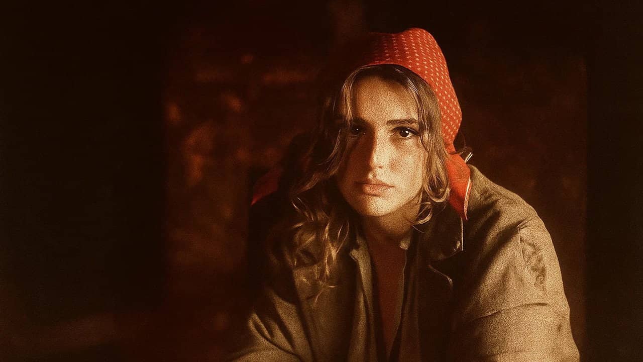 Aija backdrop