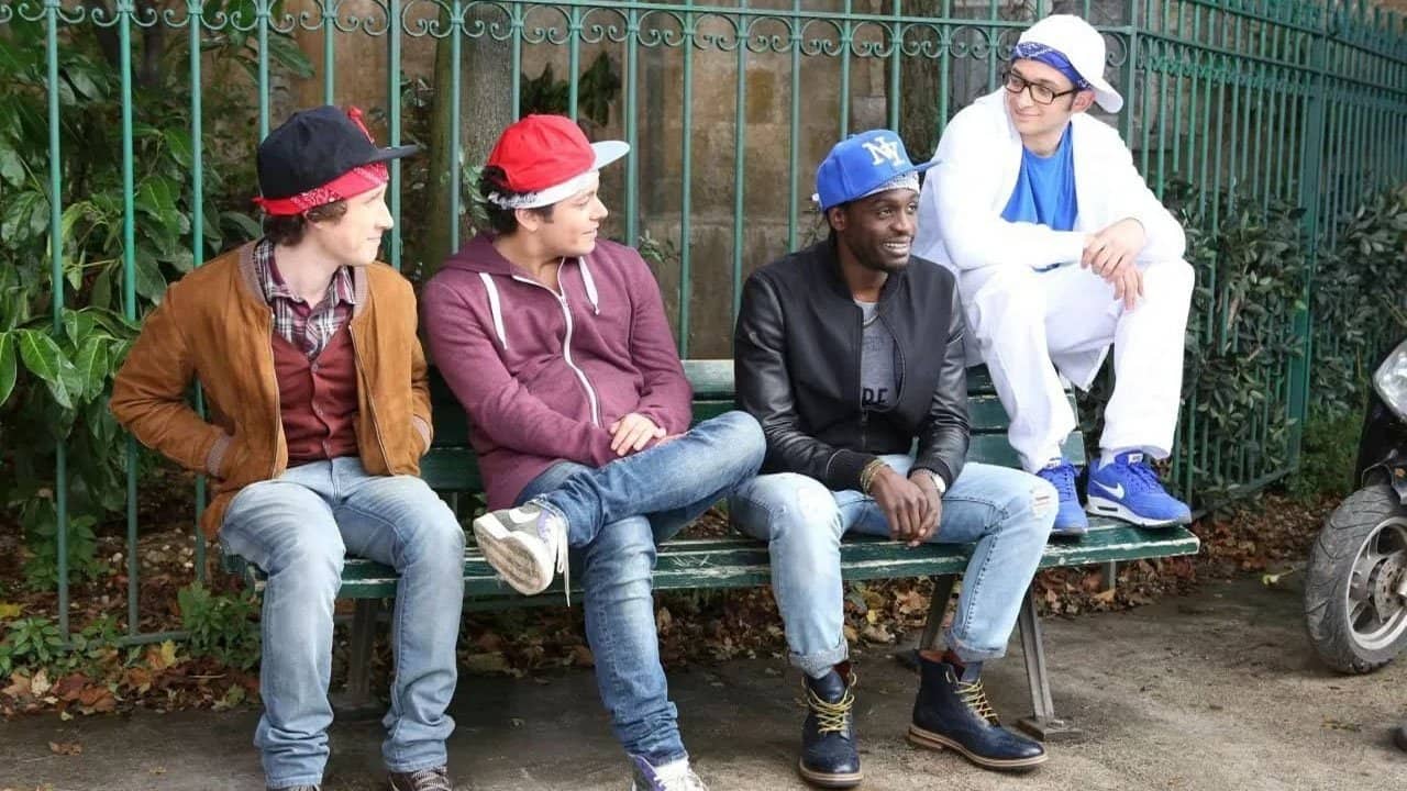 Soda : Un trop long week-end backdrop