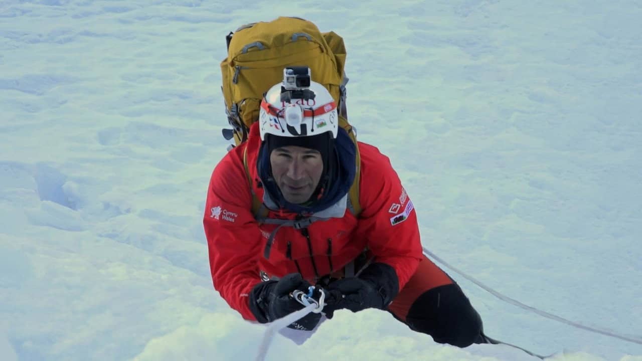 Richard Parks on Everest backdrop