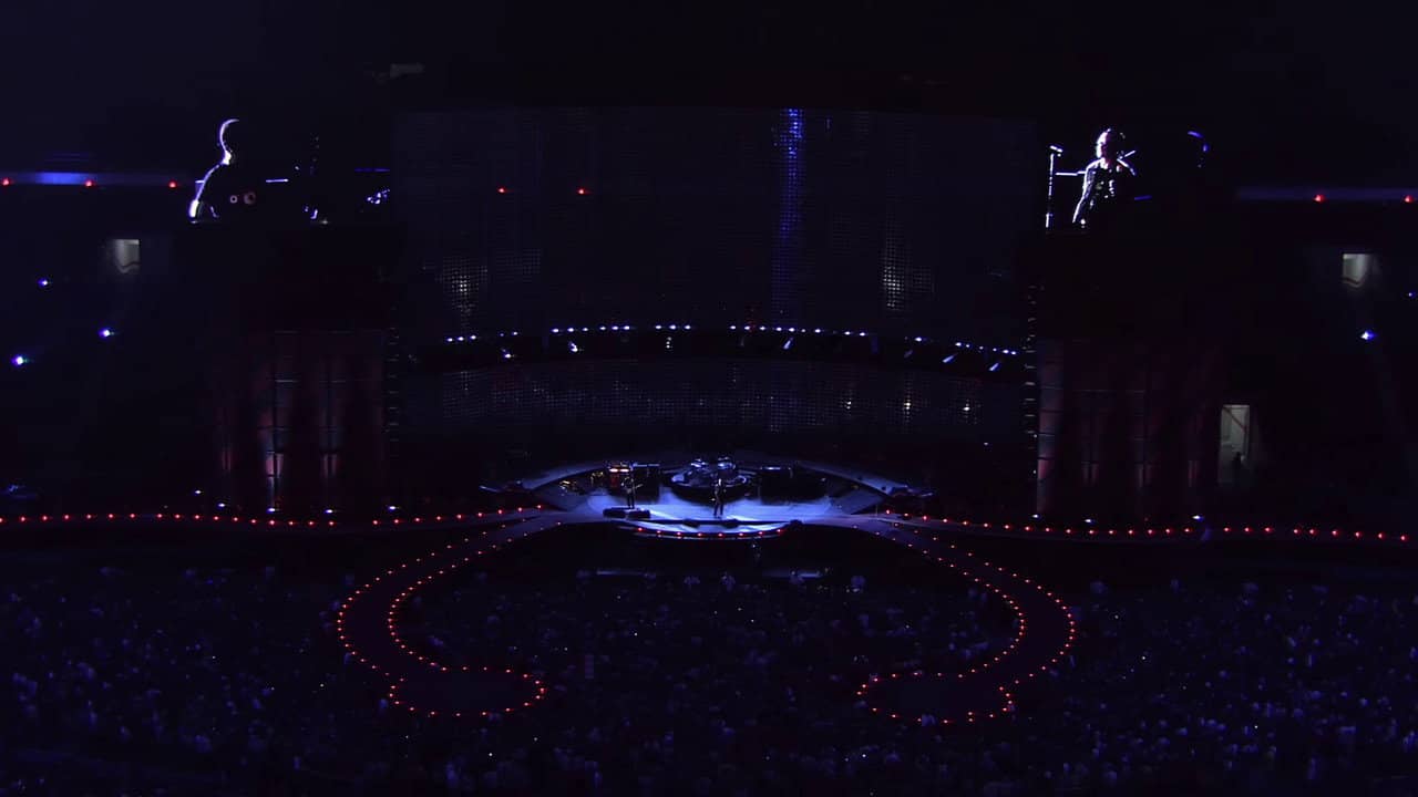 U2: Vertigo 05 - Live from Milan backdrop